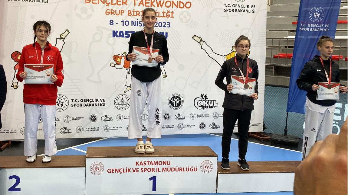 Öğrencimiz Ravza KAHYAOĞLU Taekwondo Türkiye Yarı Final Elemelerinde Şampiyon Oldu!